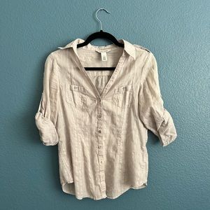 Women’s grey v neck button down